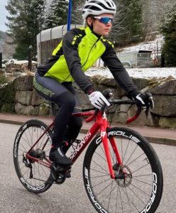 Les tenues cycliste fluo pour rouler en toute sécurité !